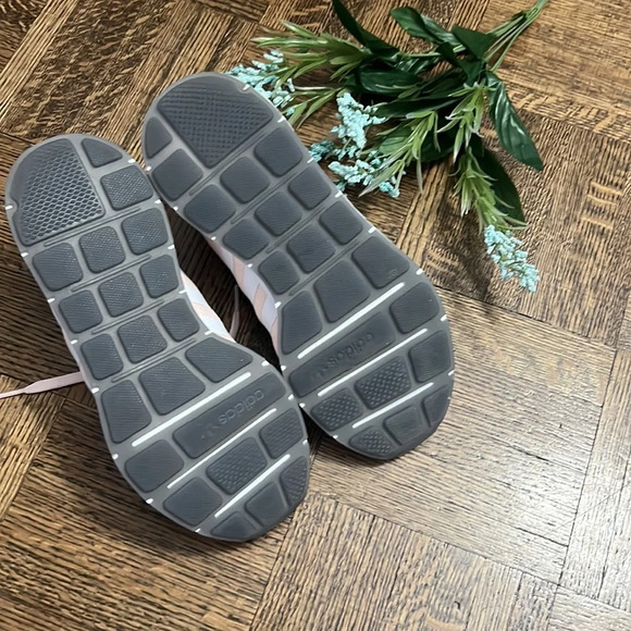 ADIDAS Swift Run / Running shoes - Picture 6 of 9